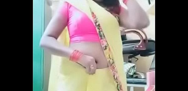  Swathi naidu sexy in yellow saree